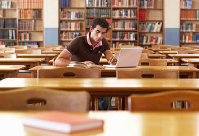 activités parascolaires et parauniversitaires