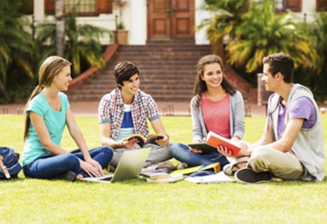 كْتَبْ باش تنْتَافَضْ - Renaissance estudiantine marocaine