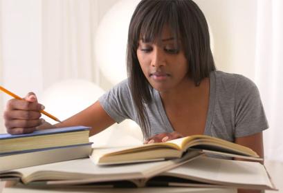 المواد بالثانوي الإعدادي