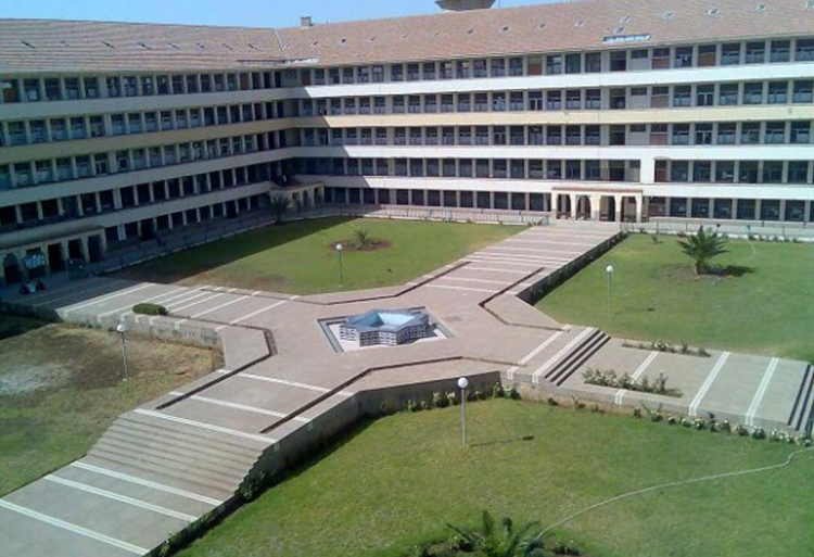 افتتاح عملية التسجيل القبلي للطلبة الجدد بجامعة سيدي محمد بن عبد الله بفاس 2015