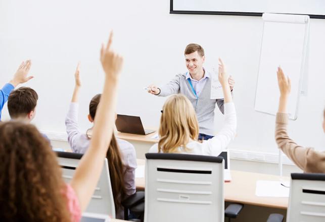 الترشيح لولوج السنة الأولى من سلك الإجازة بكلية العلوم والتقنيات بني ملال 2016